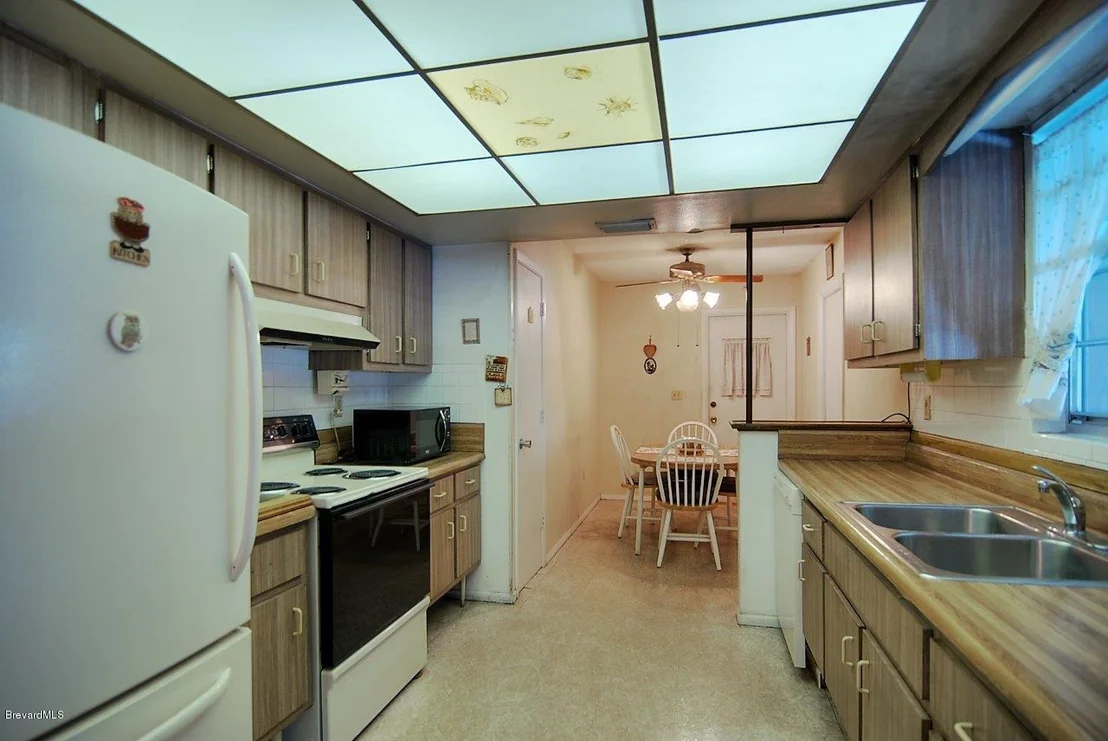 Photo of 1768 Buick Avenue