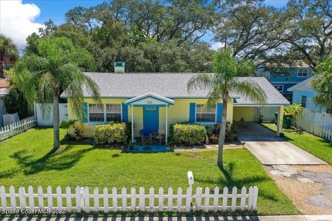 Photo of 1047 Riverdale Drive