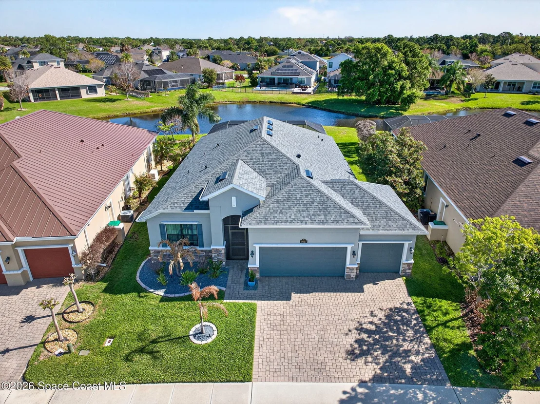 Photo of 8023 Creshire Court