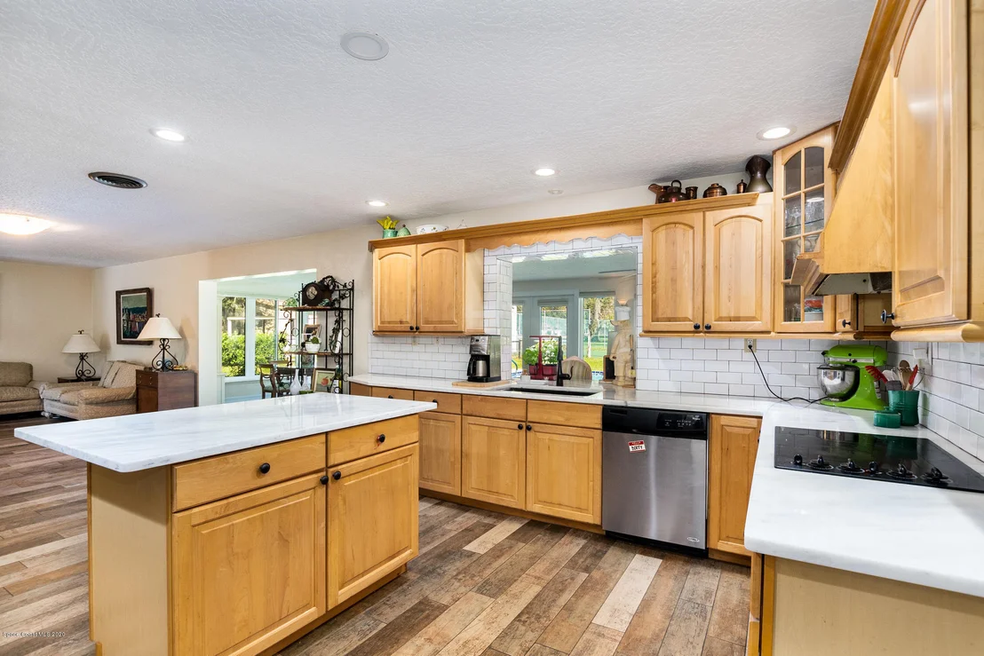 Photo of 2885 Turtle Mound Road