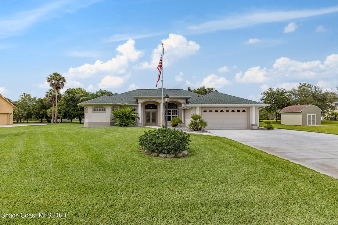 Photo of 1220 Tuckaway Drive