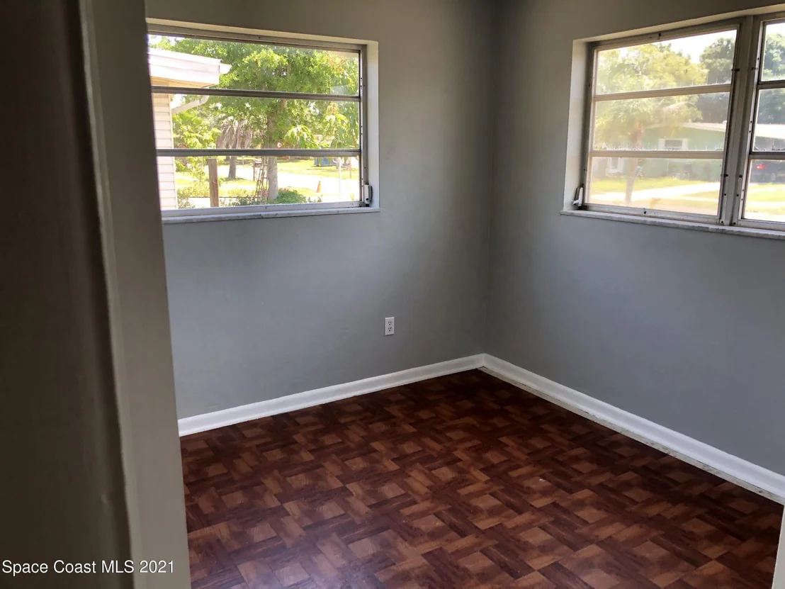 Photo of 2957 Garden Terrace NE