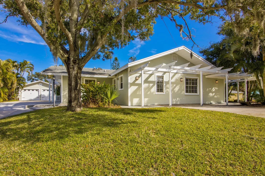 Photo of 572 Royal Palm Drive