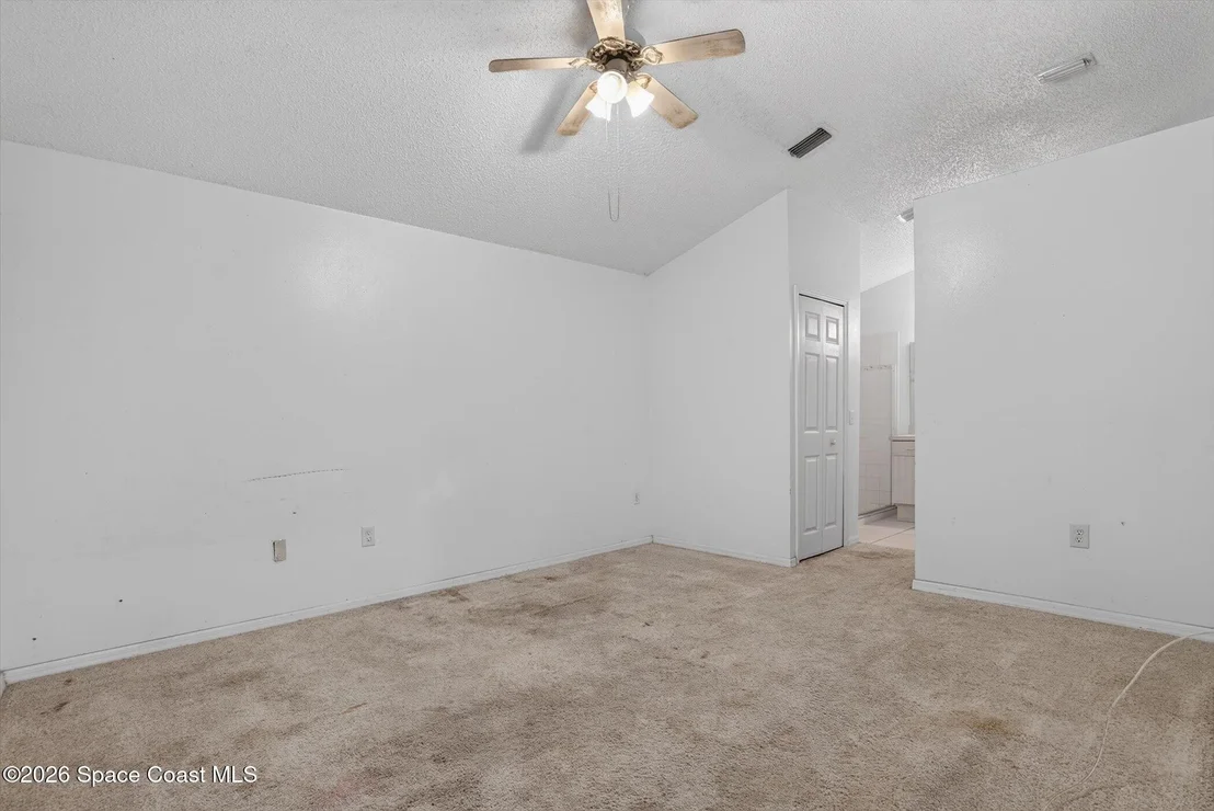 Photo of 1091 Ray Road SE
