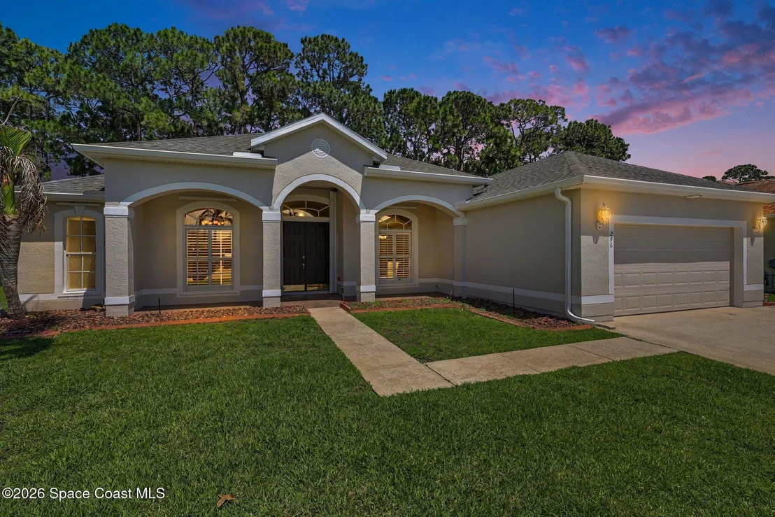 Photo of 296 Tunbridge Drive