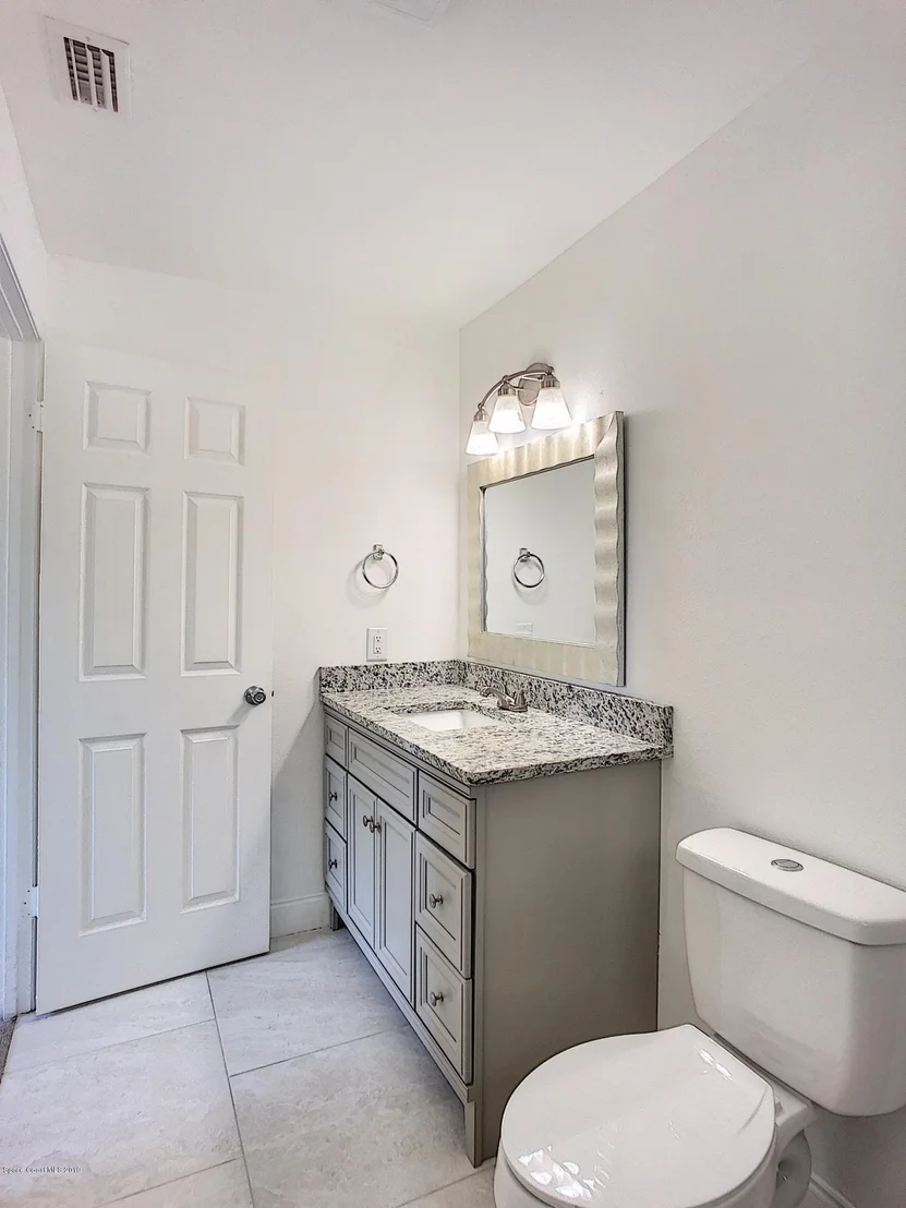 Photo of 3045 Ontario Circle W
