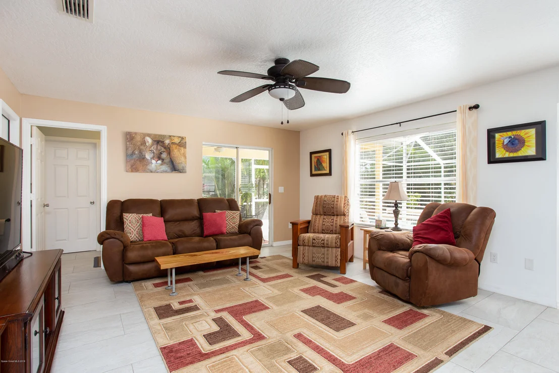 Photo of 6967 Hammock Lakes Drive