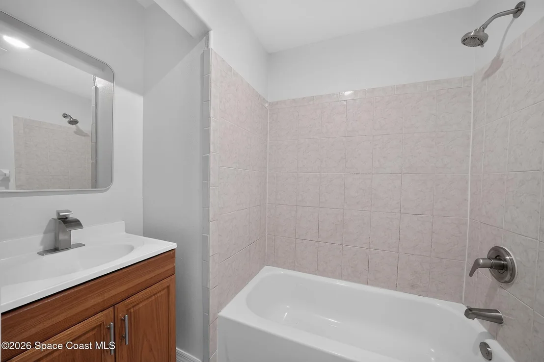 Photo of 774 Hampton Drive NE