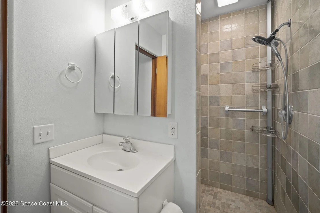 Photo of 2414 Greenway Drive