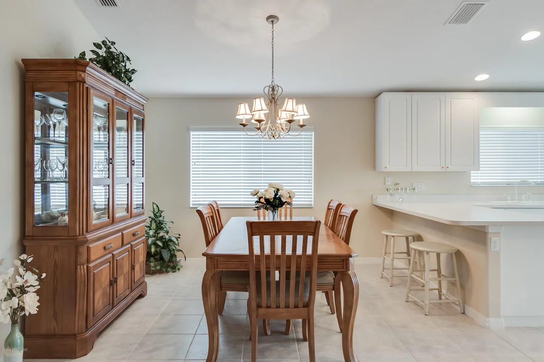 Photo of 7178 Broderick Drive
