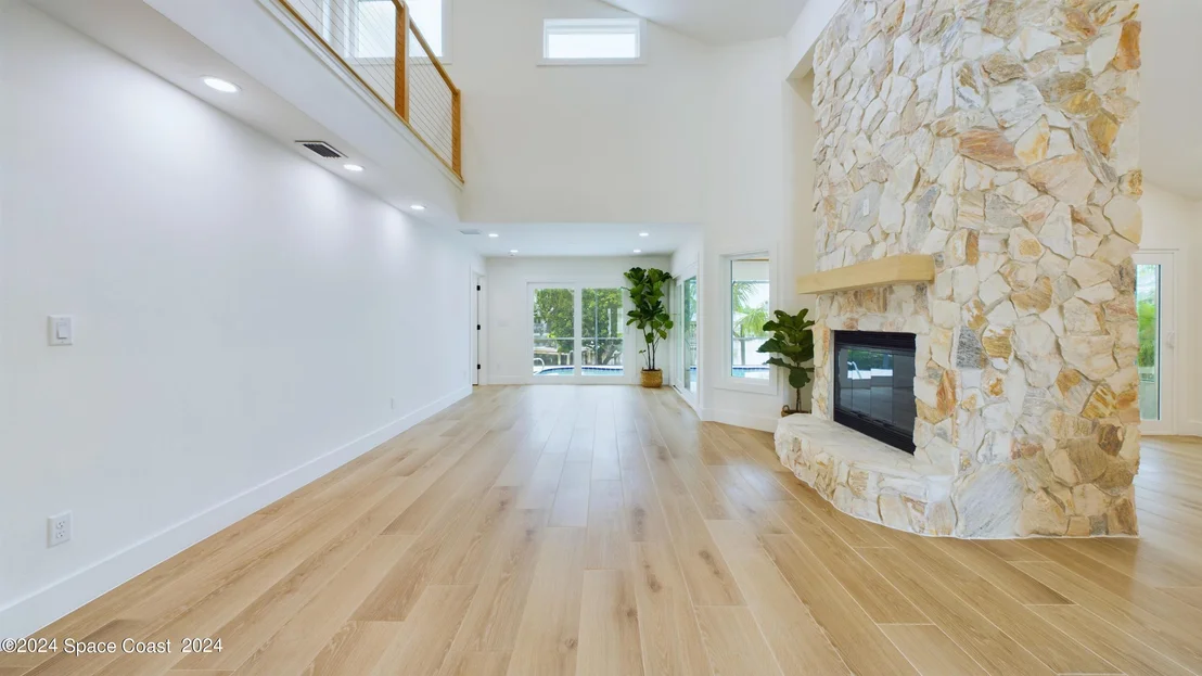 Photo of 396 Riverview Lane