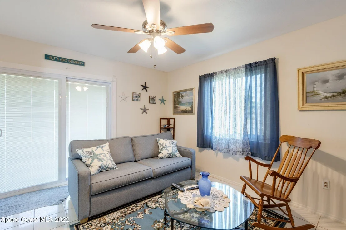 Photo of 1124 Hooper Avenue NE