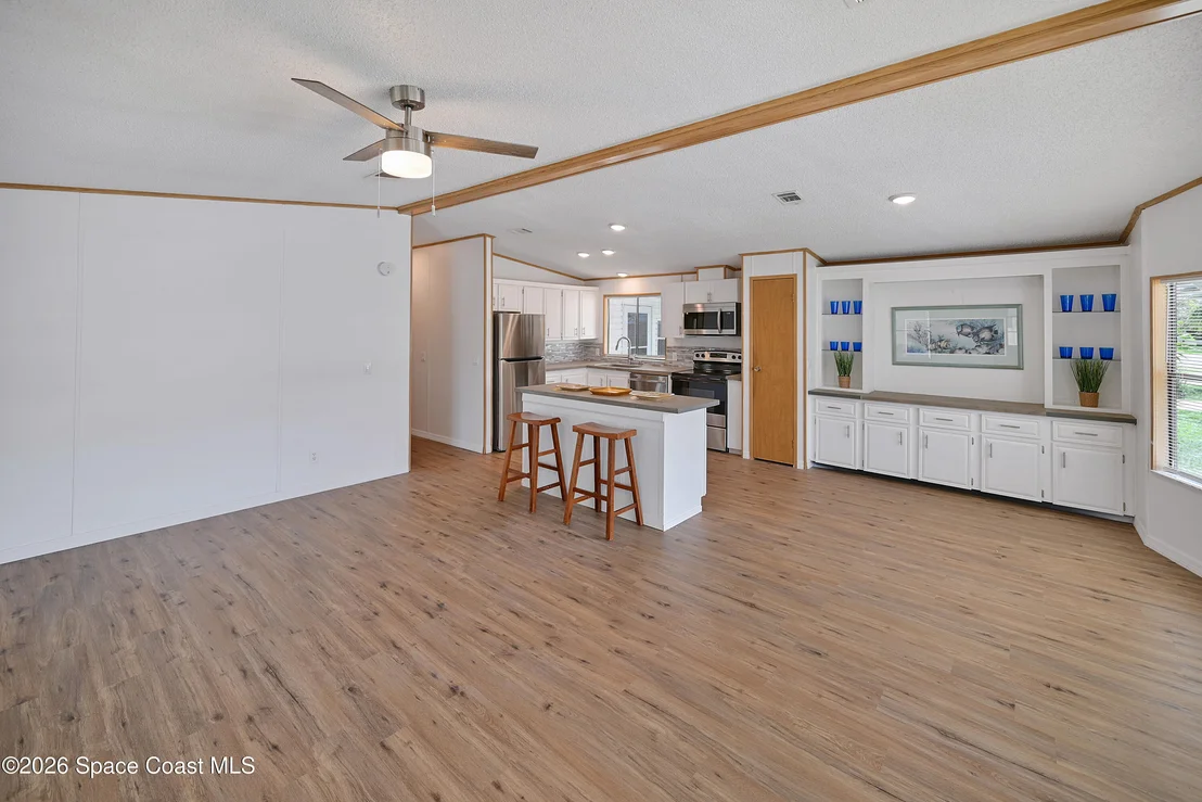Photo of 451 E Egret Circle