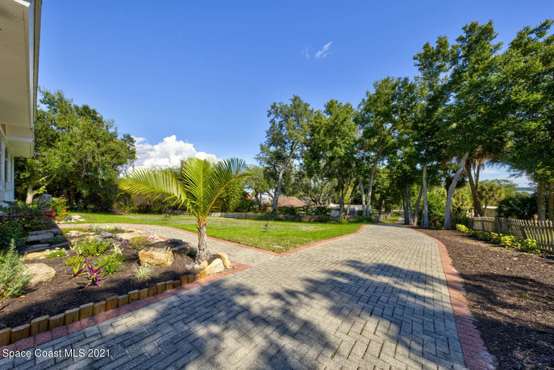 Photo of 2051 Rockledge Drive