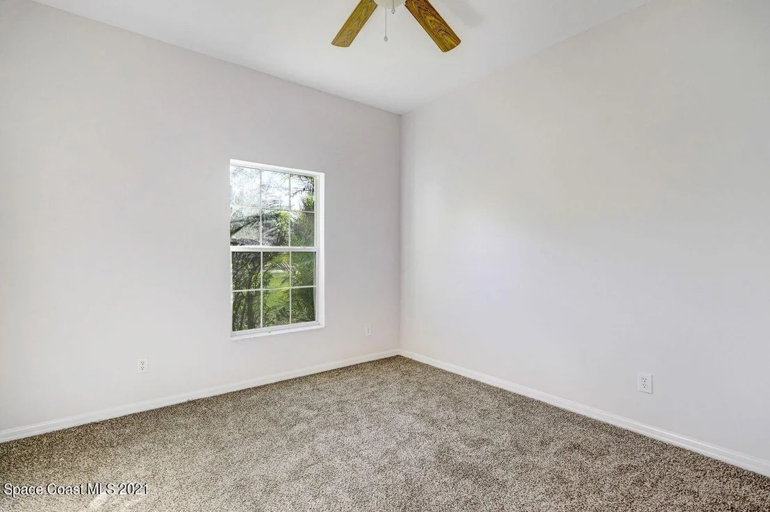 Photo of 5000 Banana Avenue