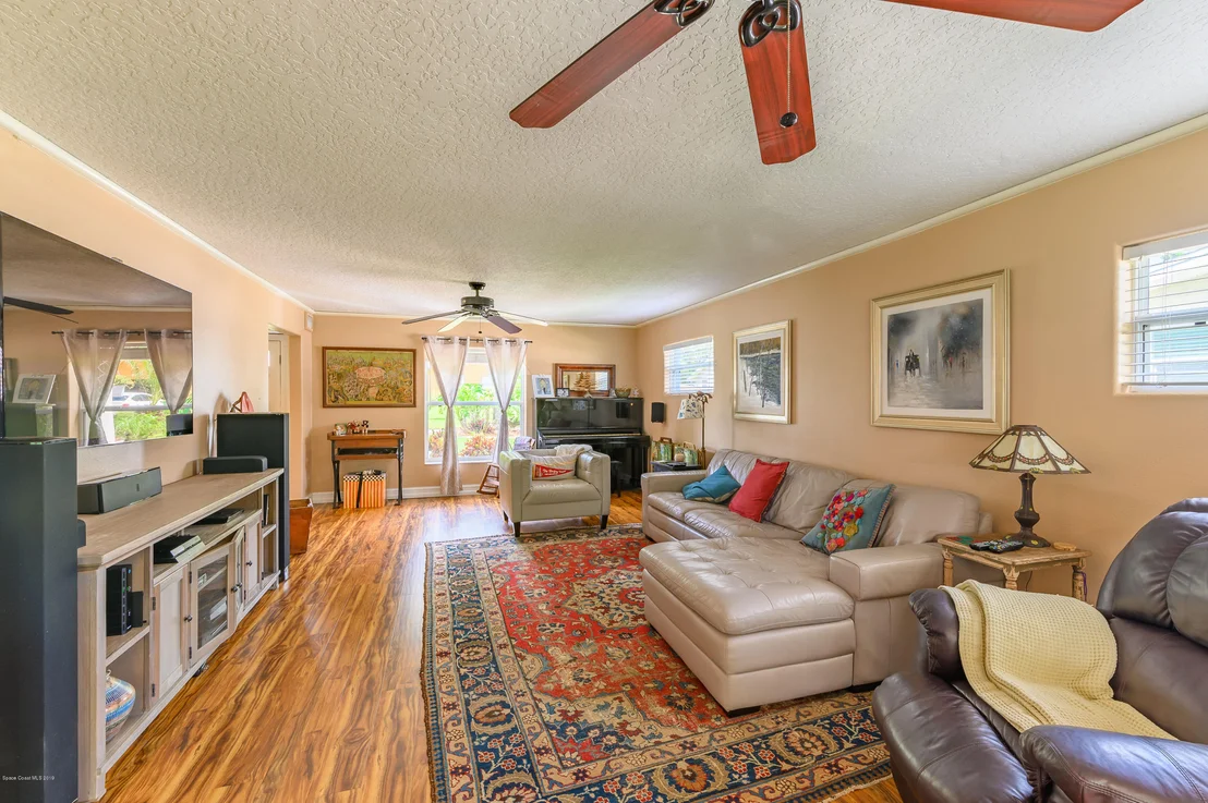 Photo of 133 Oakledge Drive