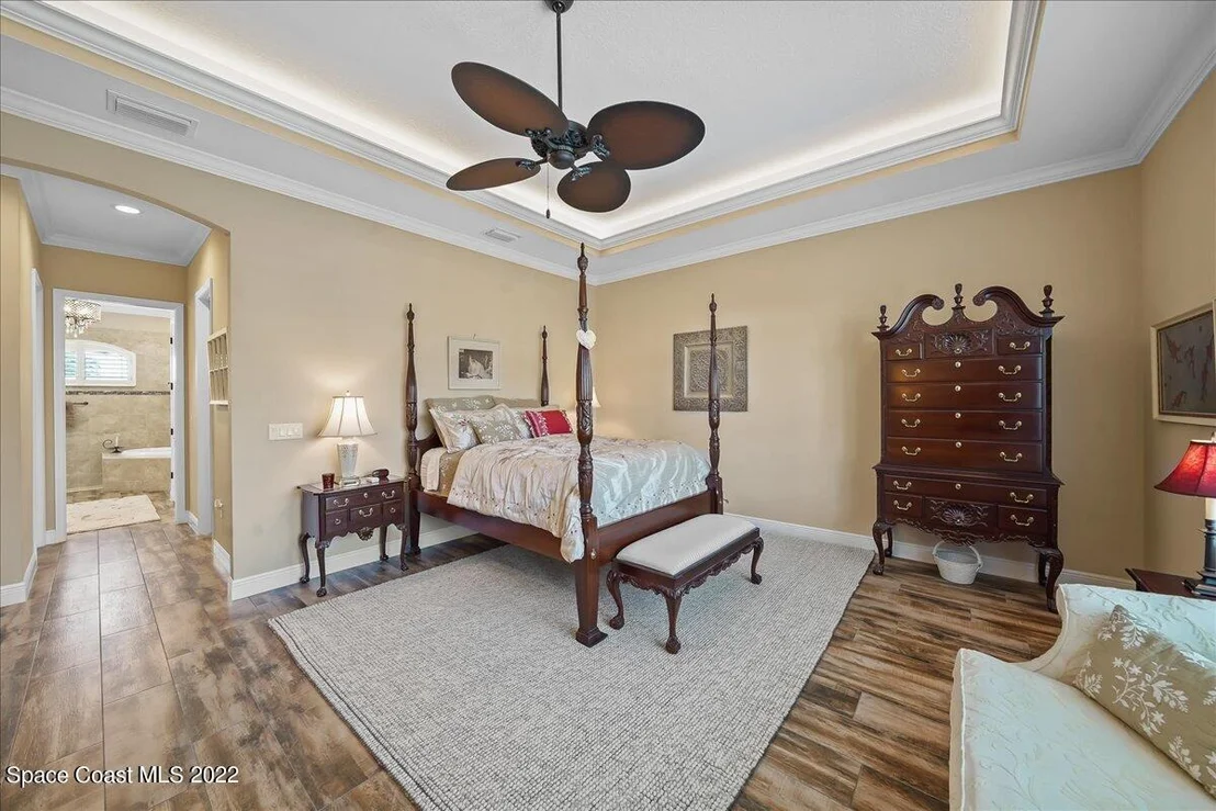 Photo of 352 Arrowhead Lane