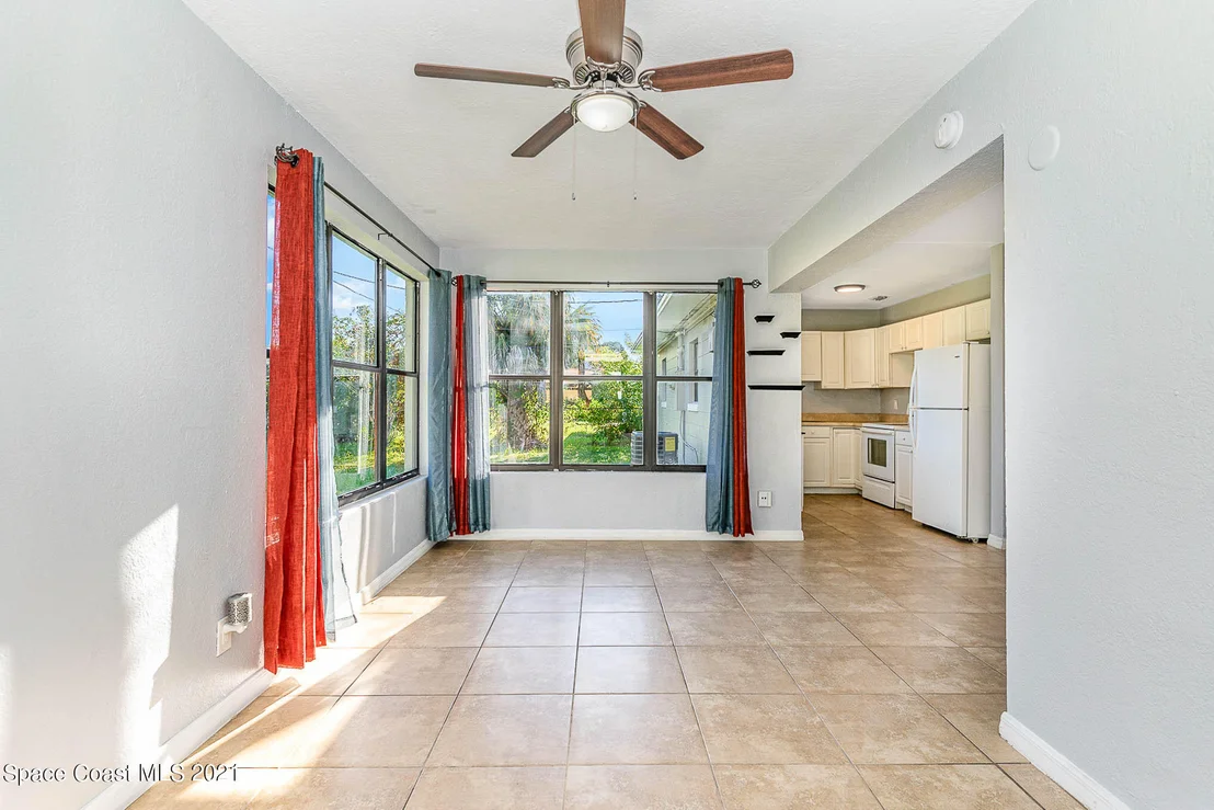 Photo of 1208 Myrtle Lane