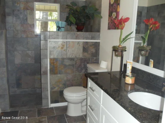 Photo of 2543 Lemon Street NE