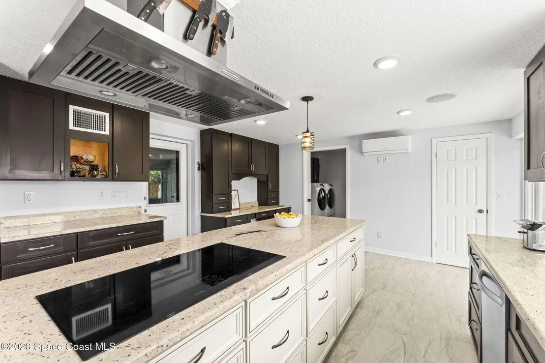 Photo of 500 Seabreeze Drive