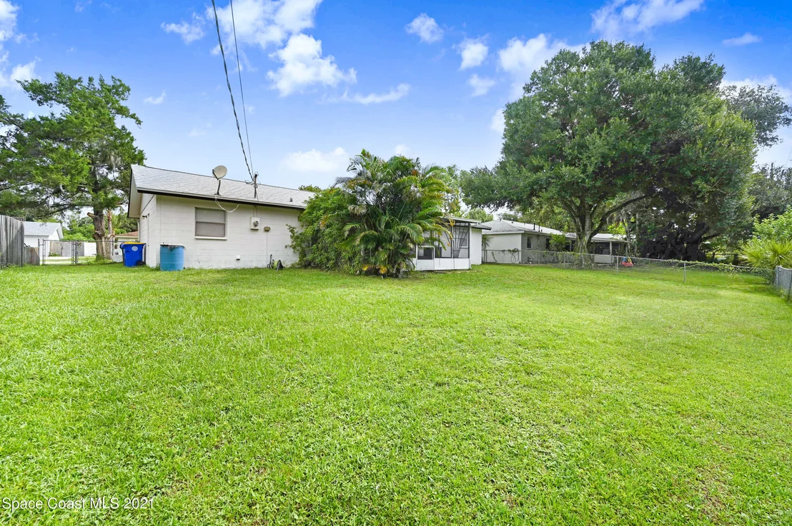 Photo of 1123 Hermosa Drive