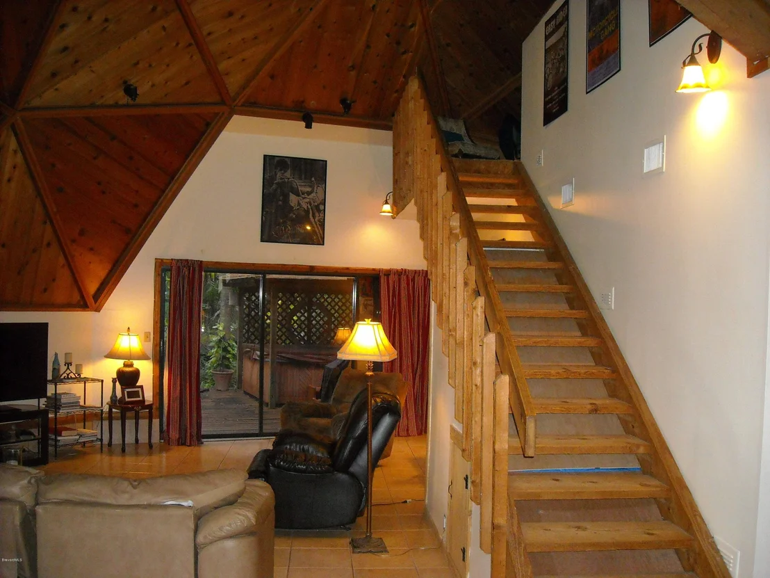 Photo of 920 SW Atz Road