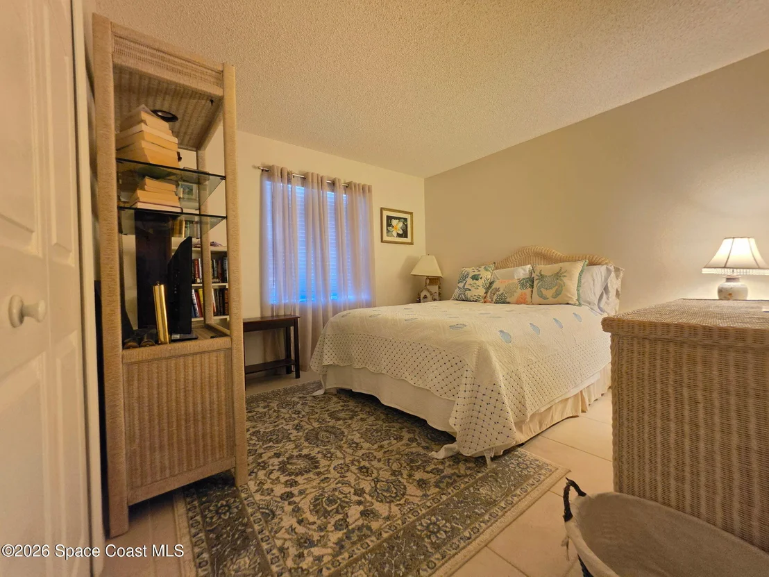 Photo of 2599 Senator Way