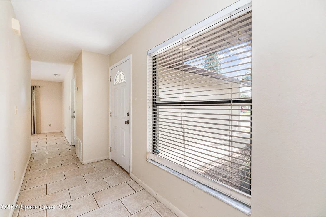 Photo of 392 Myrtlewood Road
