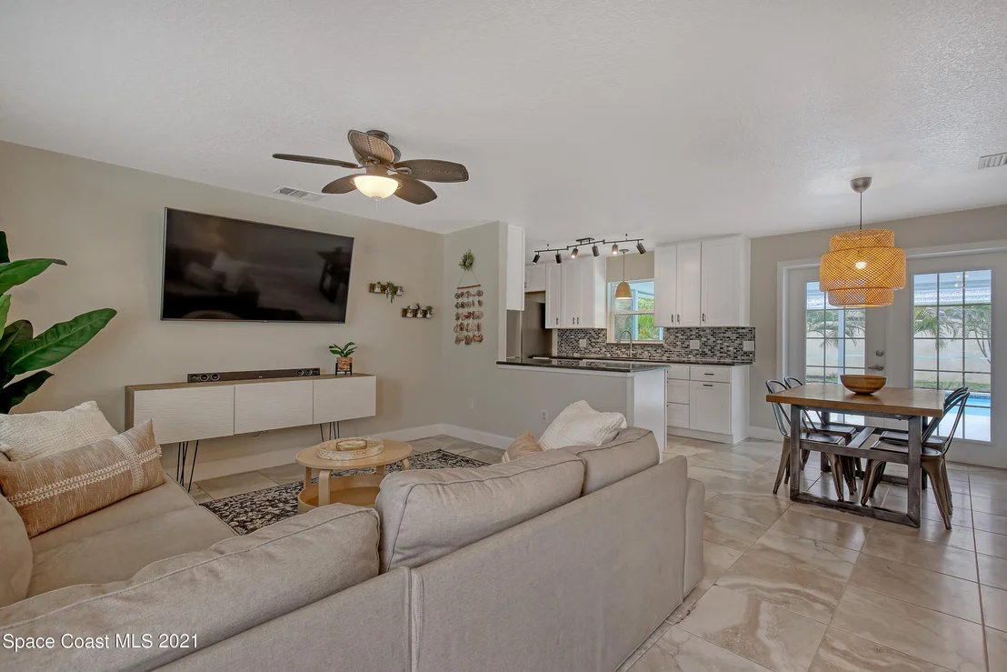 Photo of 325 Jupiter Drive