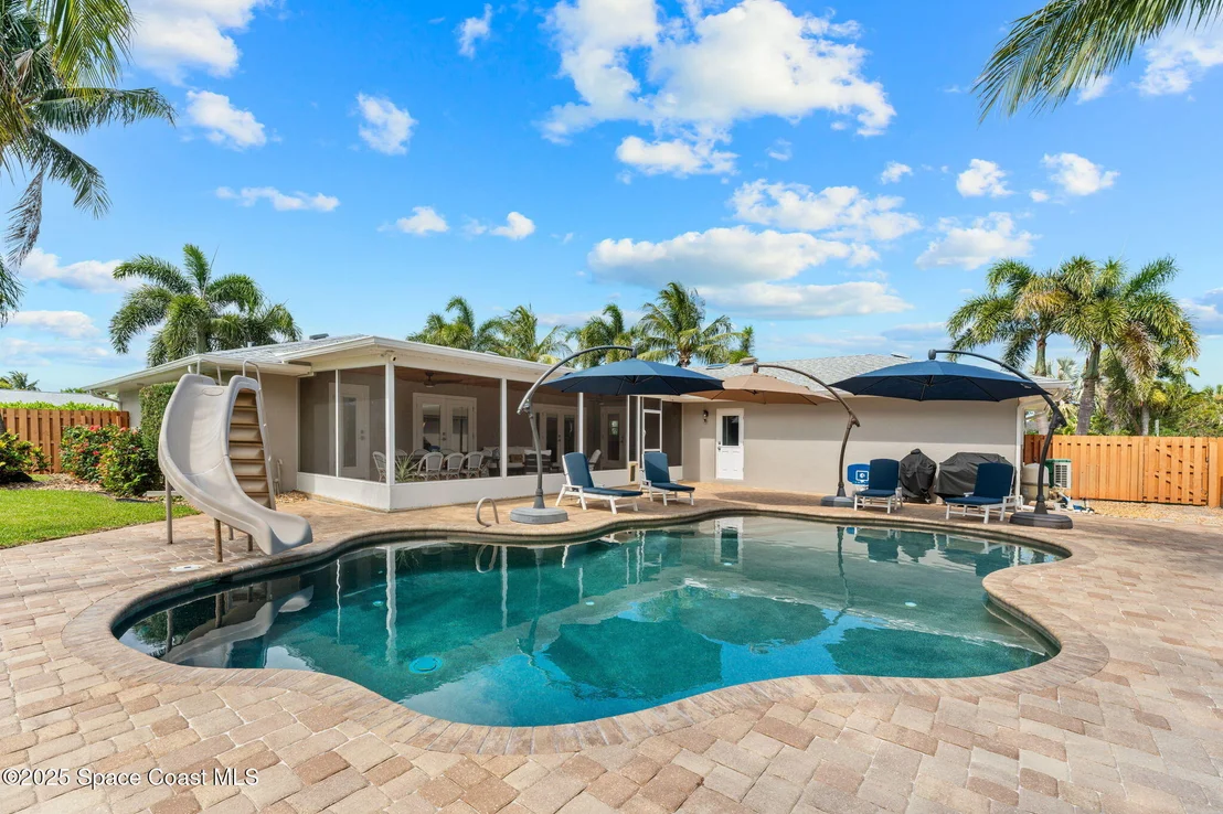 Photo of 565 Solitaire Palm Drive