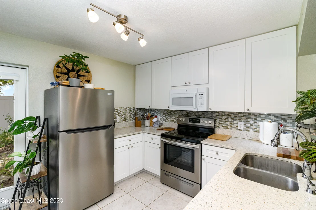 Photo of Unit 103 at 950 Luminary Circle