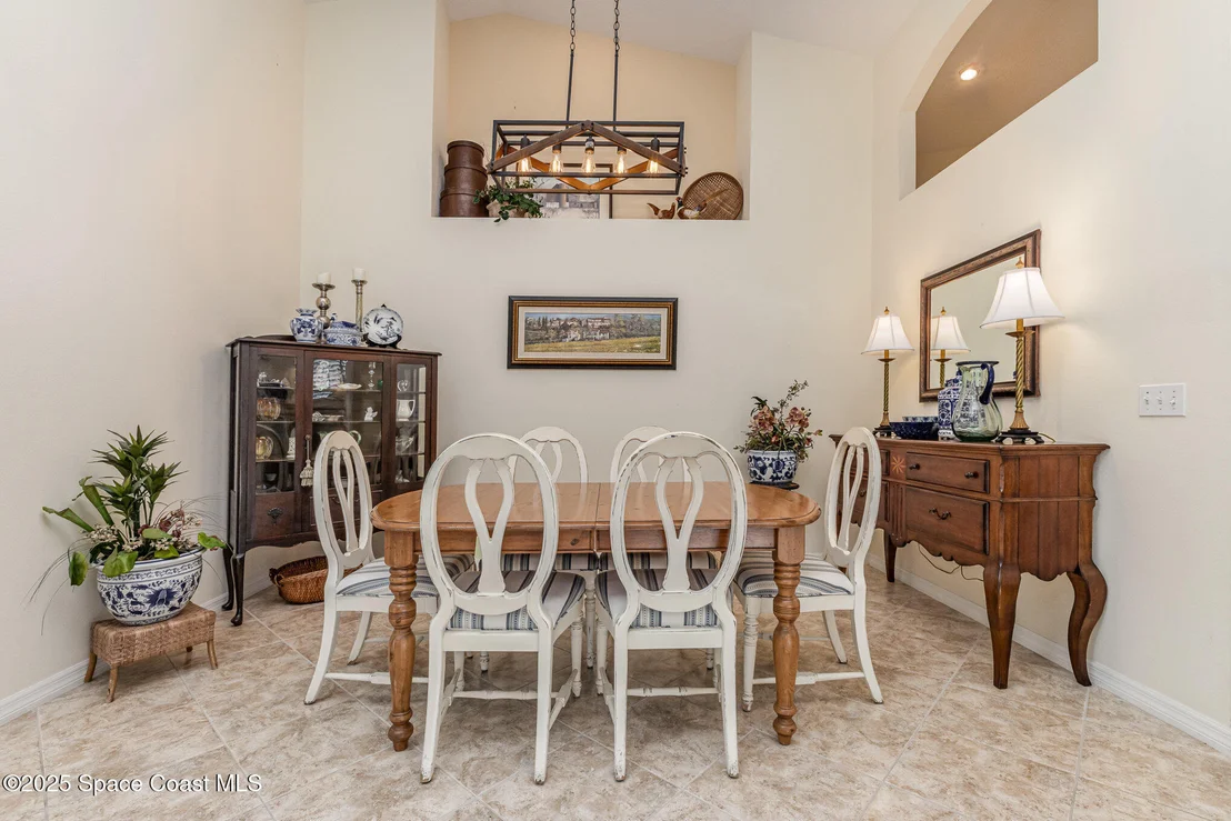 Photo of 419 Renaissance Avenue