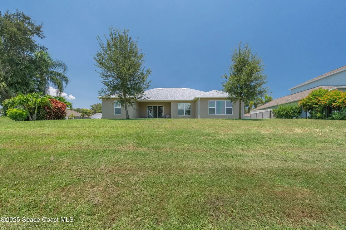 Photo of 2003 Killian Drive NE