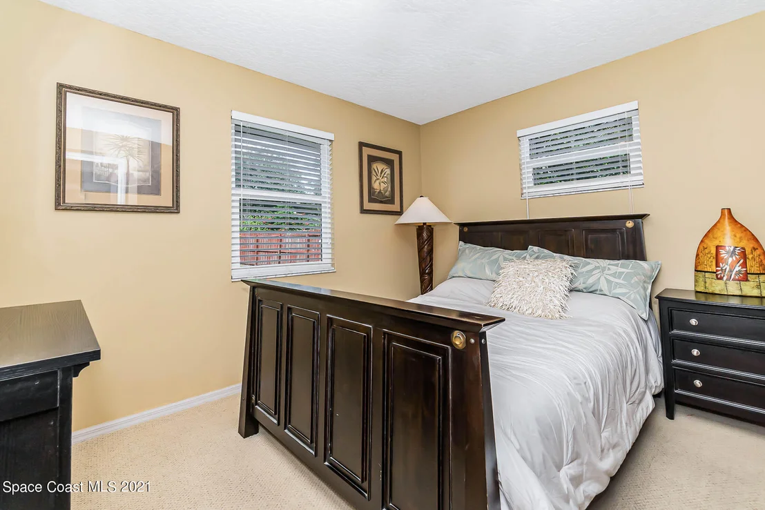 Photo of 5934 Cardiff Avenue