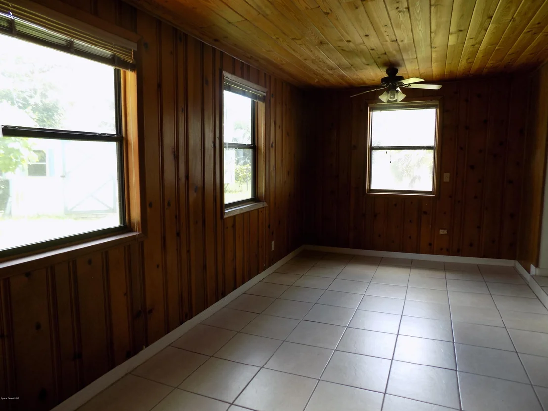 Photo of 1602 Cambridge Drive