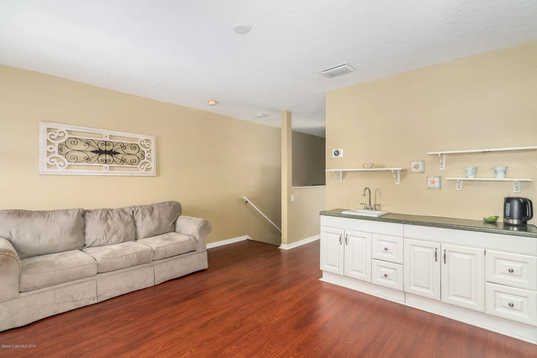 Photo of 1890 Windbrook Drive SE