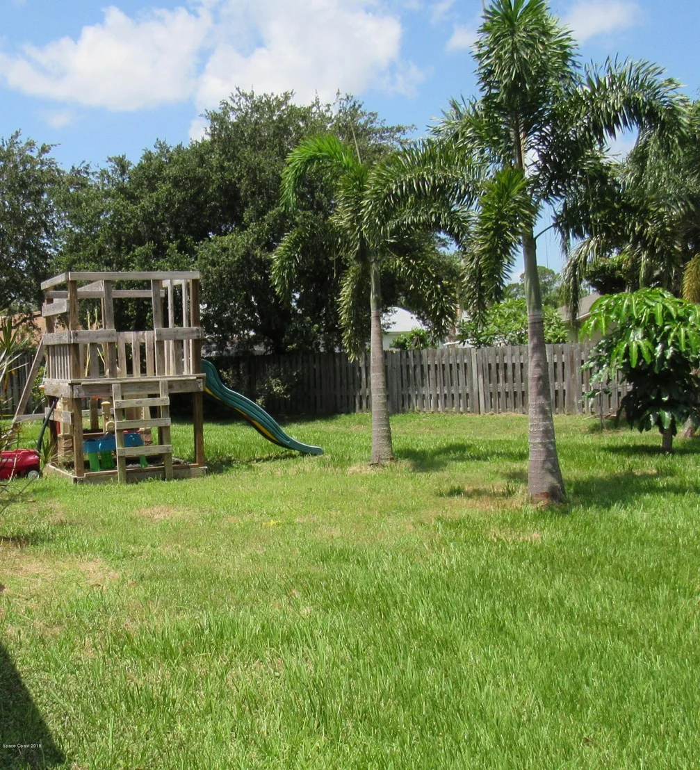 Photo of 550 Creston Court