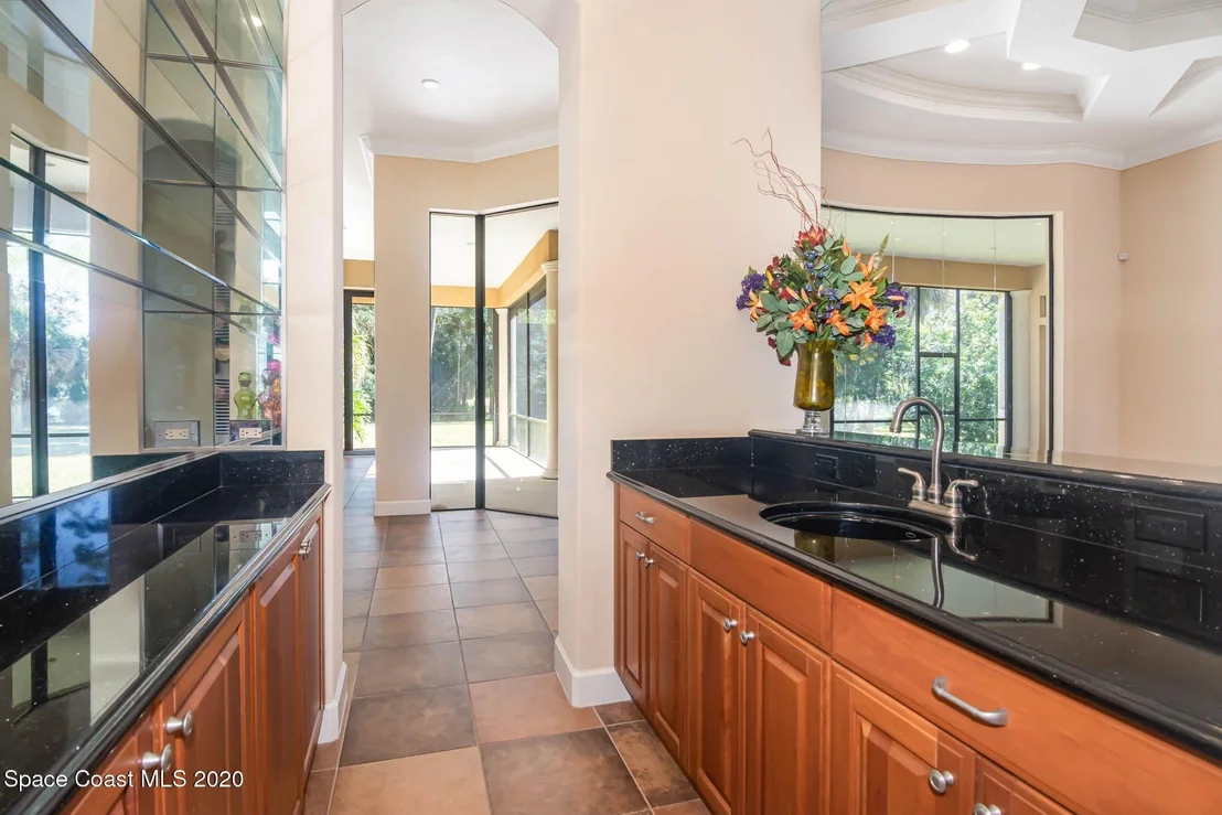 Photo of 4447 Reseda Way