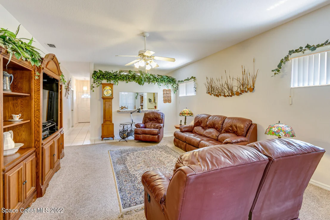 Photo of 1033 S Fork Circle