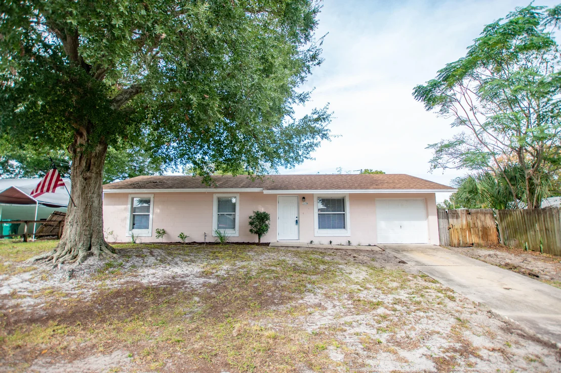 Photo of 2158 Trieste Drive