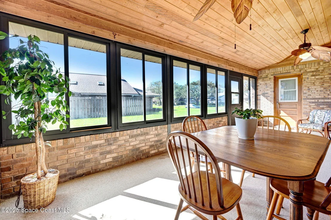 Photo of 2977 Saint Helens Way
