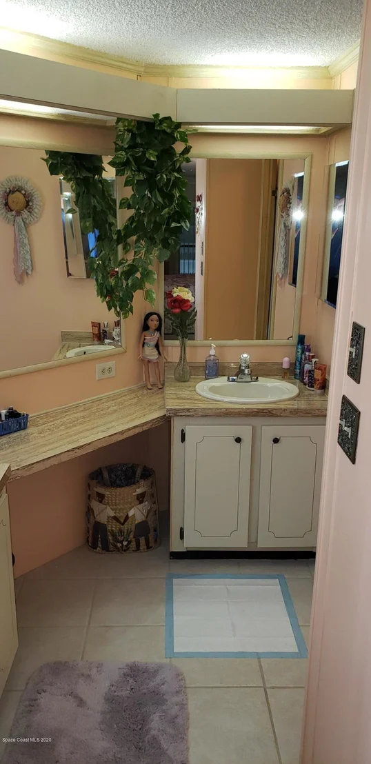 Photo of 4001 Gail Boulevard