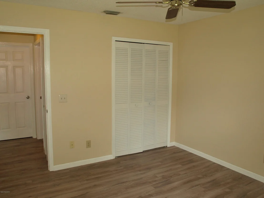 Photo of 164 Oak Lake Road