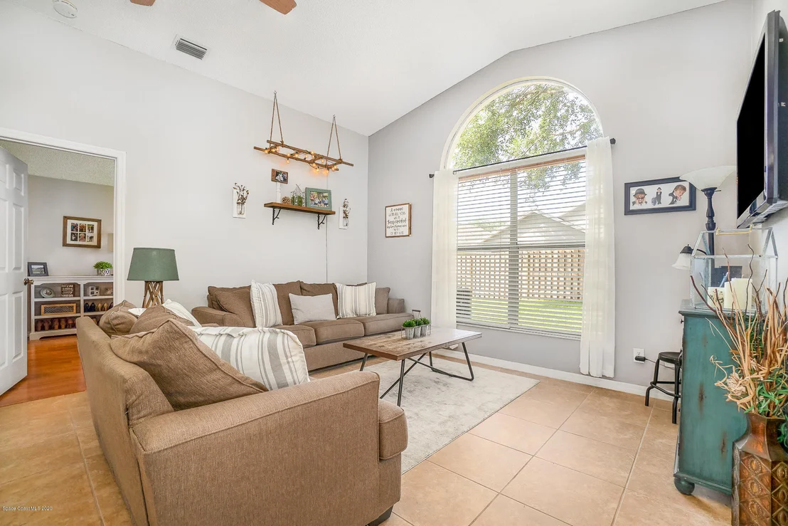 Photo of 2416 Coral Ridge Circle