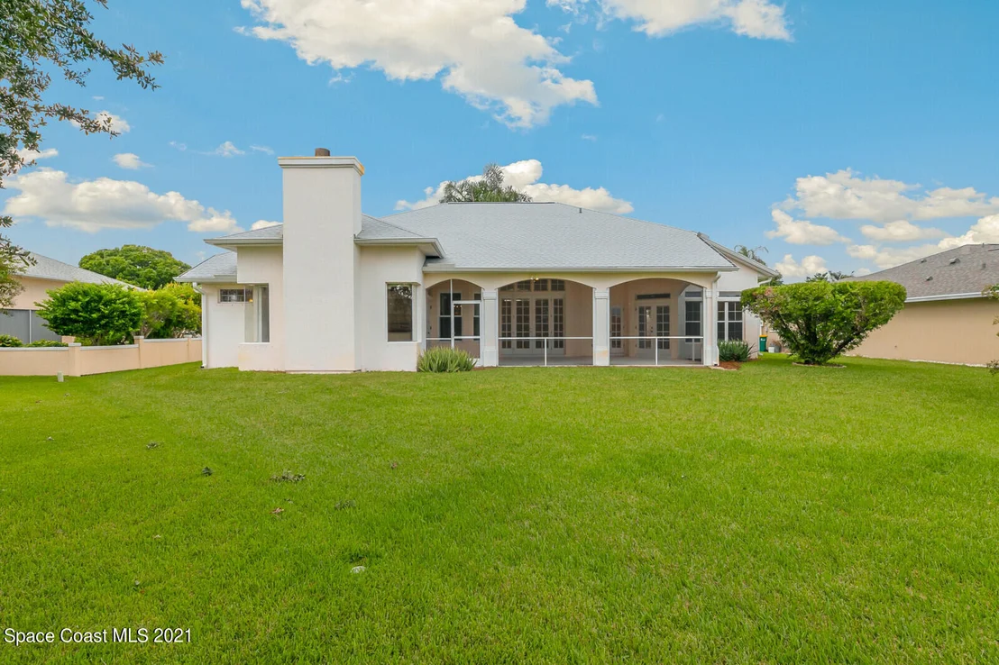 Photo of 476 Kimberly Drive