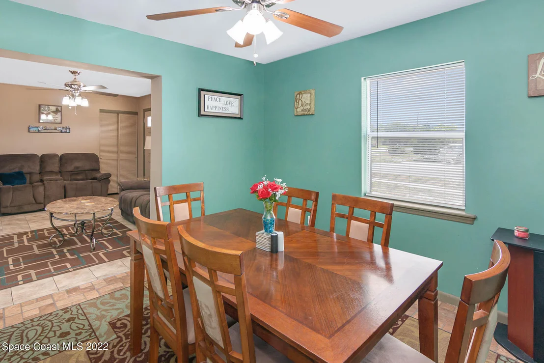 Photo of 3299 Jackson Avenue NE