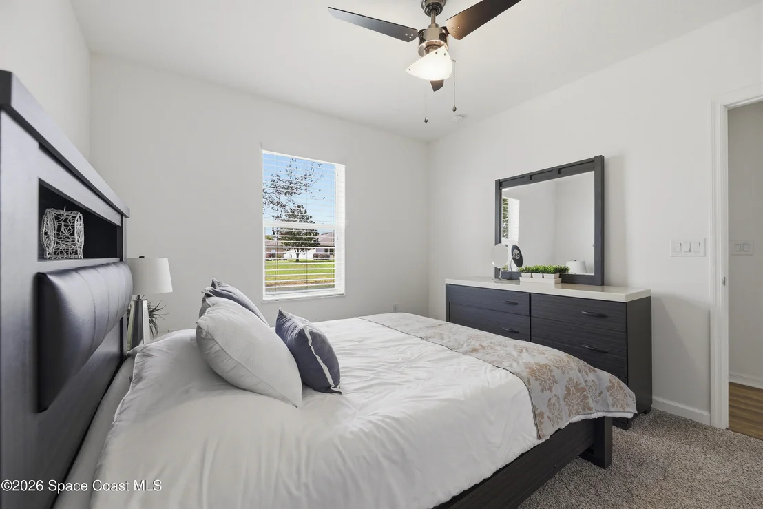 Photo of 1121 Morgan Circle NE