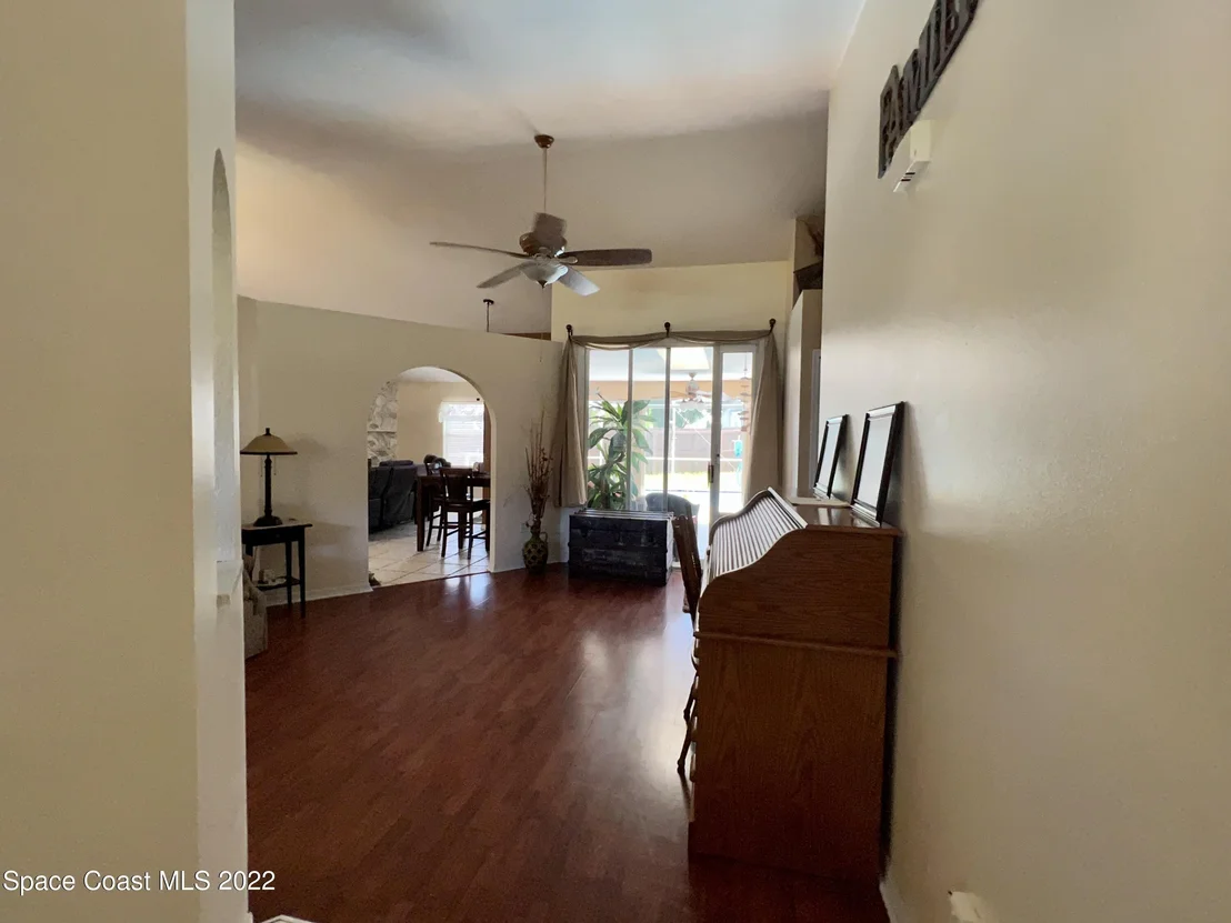 Photo of 6553 Cedar Avenue
