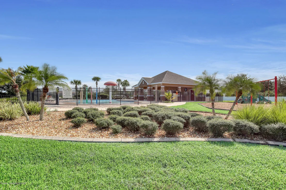 Photo of 2371 Bridgeport Circle