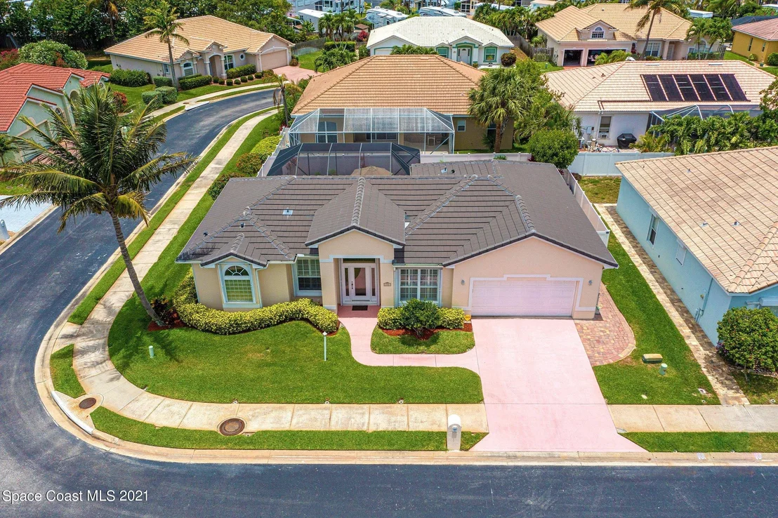 Photo of 232 Sanibel Way